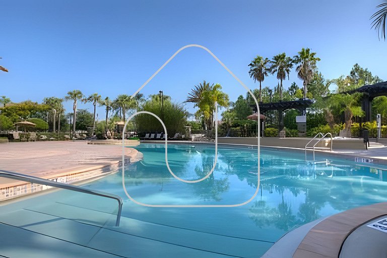 Vista Cay 4BR Condo w/ Balcony & Foosball Fun