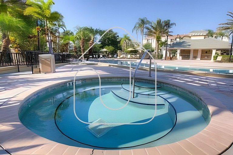 Vista Cay 4BR Condo w/ Balcony & Foosball Fun