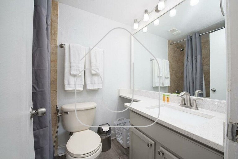 The Enclave 2BR Suite w/ Pool & Gym Access