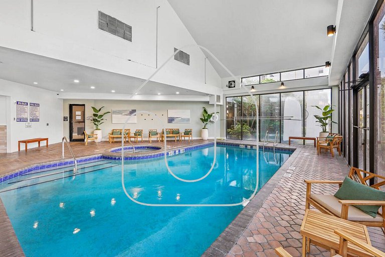 The Enclave 2BR Suite w/ Pool & Gym Access