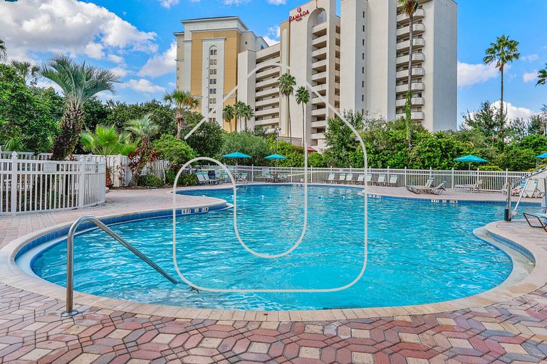 The Enclave 2BR Suite w/ Pool & Gym Access