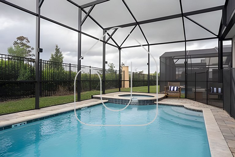 7‑Bed Villa with Private Pool – Solara Resort