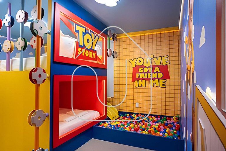 7‑Bed Villa with Private Pool – Solara Resort