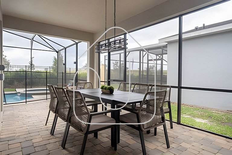 7‑Bed Villa with Private Pool – Solara Resort