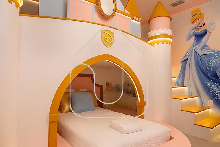 7‑Bed Villa with Private Pool – Solara Resort