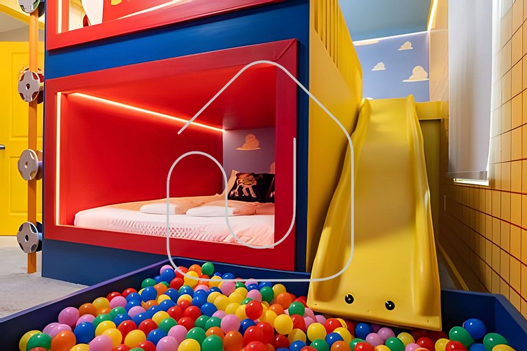 7‑Bed Villa with Private Pool – Solara Resort