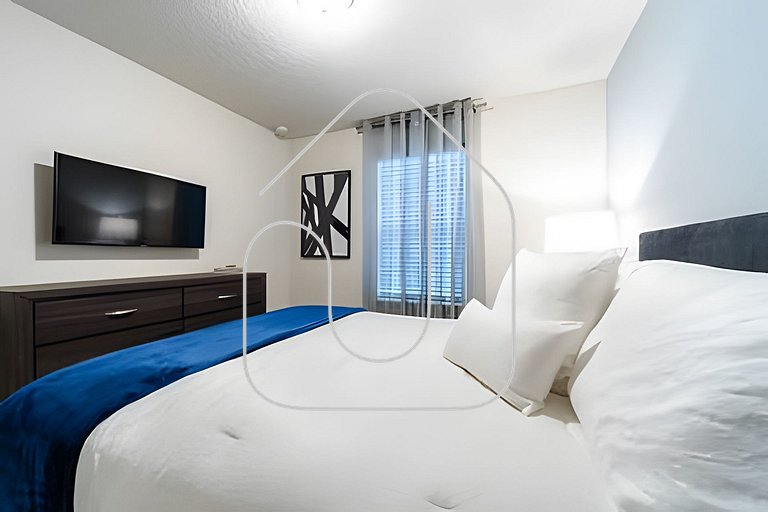 Windsor 5BR Villa w/ Pool – Near Disney