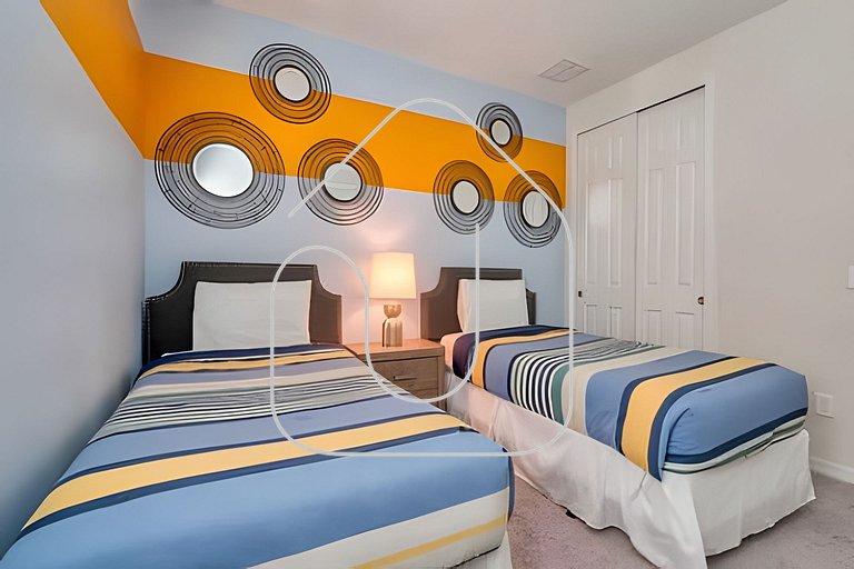 Modern 6BR Villa w/ Pool & Resort Access