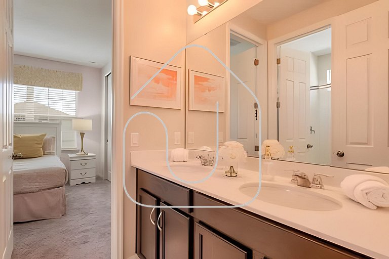 Modern 6BR Villa w/ Pool & Resort Access