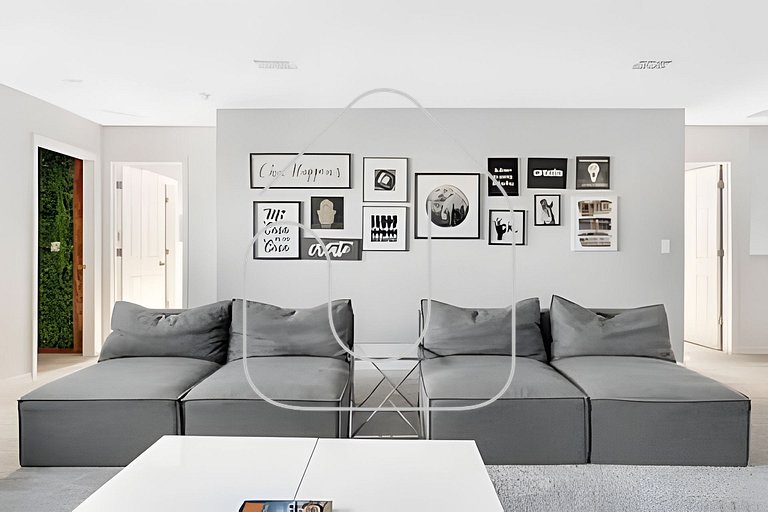 Casa Luxo 7Q c/ Piscina e Game Room