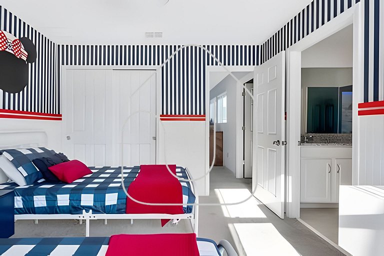 Casa Luxo 7Q c/ Piscina e Game Room