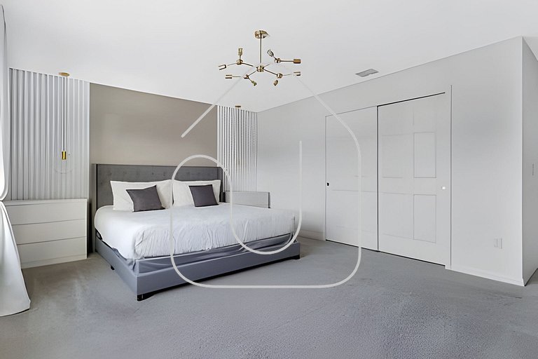 Luxury 7BR Villa w/ Pool & Game Room