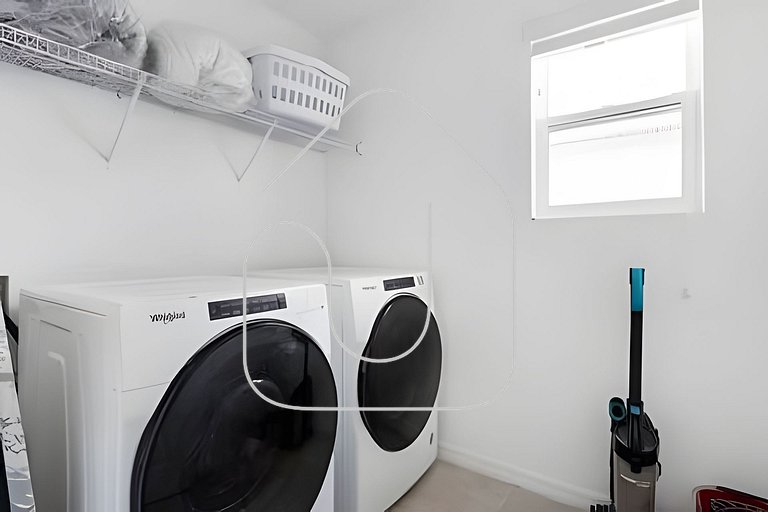 Casa Luxo 7Q c/ Piscina e Game Room