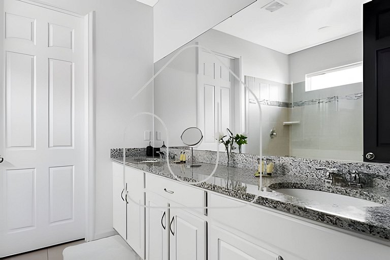 Casa Luxo 7Q c/ Piscina e Game Room