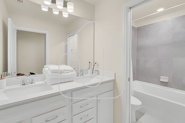 Luxury 10BR Resort Home w/ Pool & Movie Theater