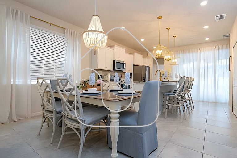 Windsor Island 5BR Villa w/ Pool & Game Room
