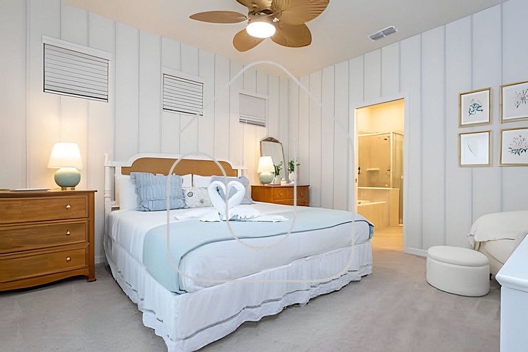 Windsor Island 5BR Villa w/ Pool & Game Room
