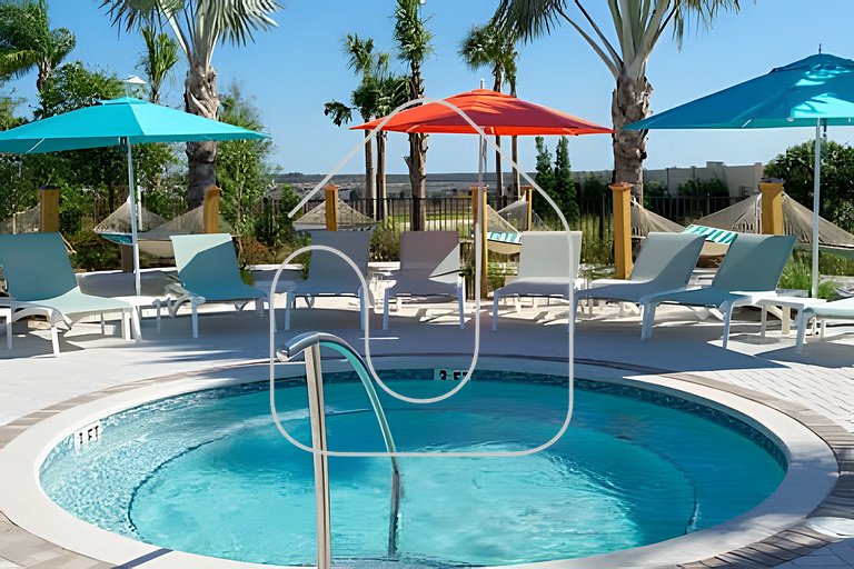 Windsor Island 5BR Villa w/ Pool & Game Room