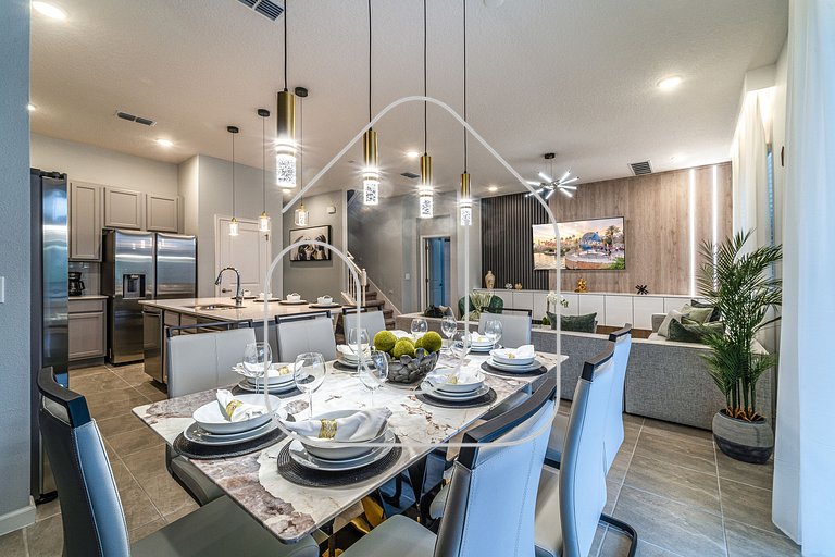 Luxury 8BR Villa w/ Cinema, Game Room, Pool