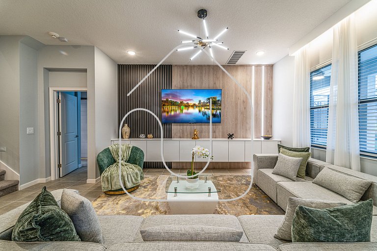 Luxury 8BR Villa w/ Cinema, Game Room, Pool