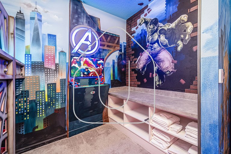 Mansão 8Q Disney c/ Cinema, Game Room, Piscina