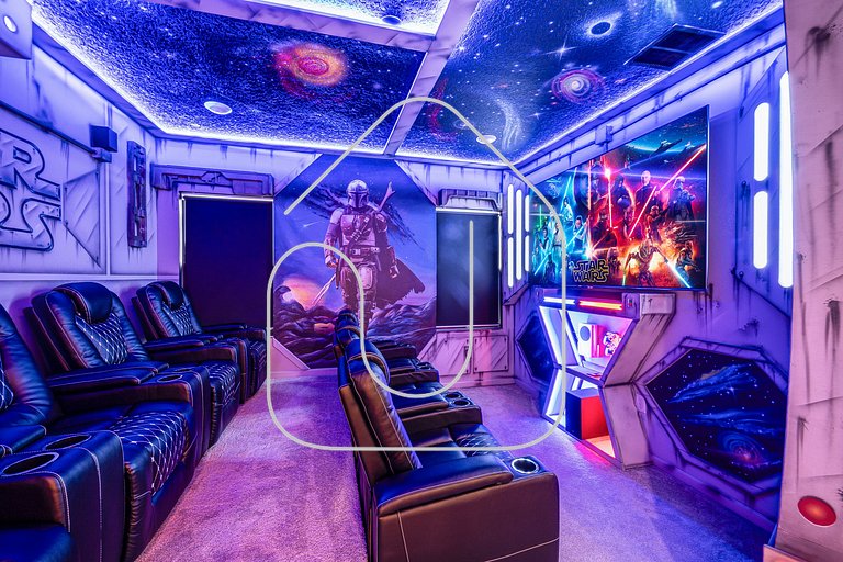 Luxury 8BR Villa w/ Cinema, Game Room, Pool