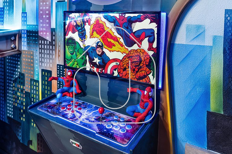 Mansão 8Q Disney c/ Cinema, Game Room, Piscina