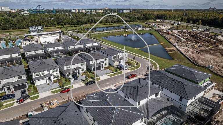 Luxury 8BR Villa w/ Cinema, Game Room, Pool