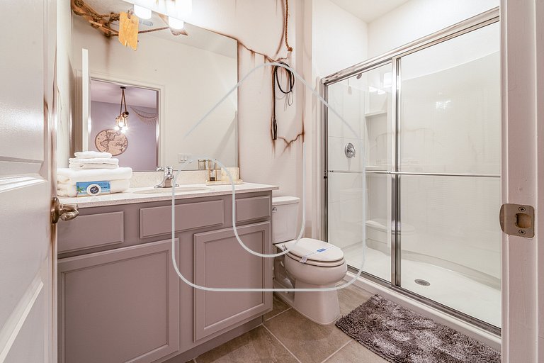 Mansão 8Q Disney c/ Cinema, Game Room, Piscina