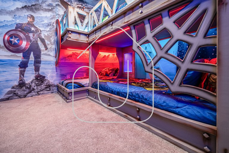 Mansão 8Q Disney c/ Cinema, Game Room, Piscina