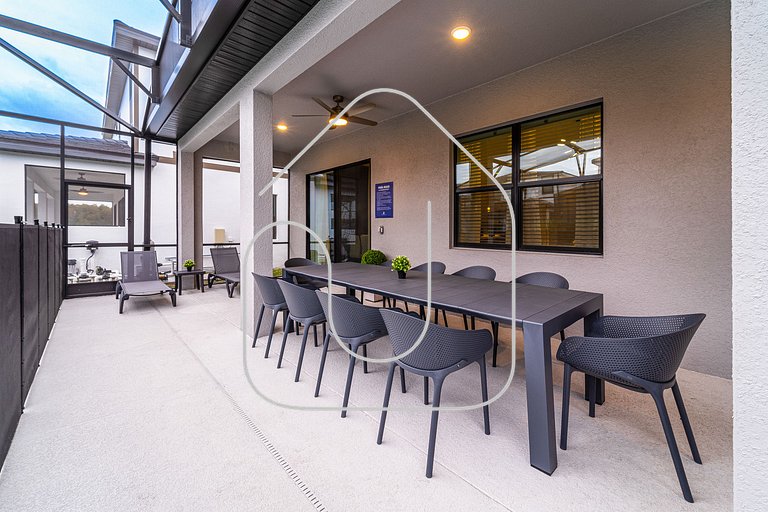 Luxury 8BR Villa w/ Cinema, Game Room, Pool