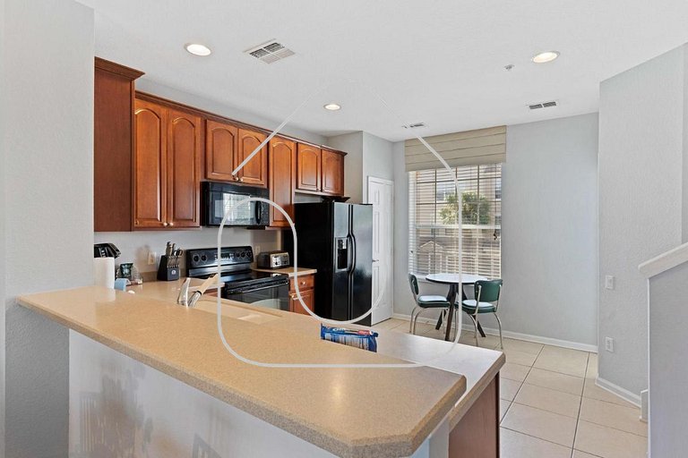 Spacious 3BR Townhome at Vista Cay Resort