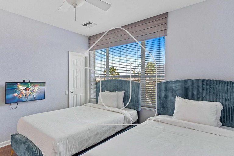 Spacious 3BR Townhome at Vista Cay Resort