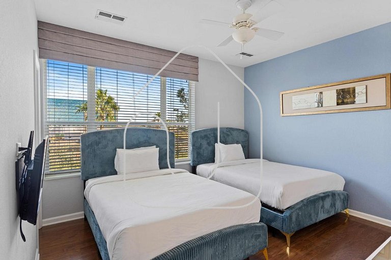 Spacious 3BR Townhome at Vista Cay Resort