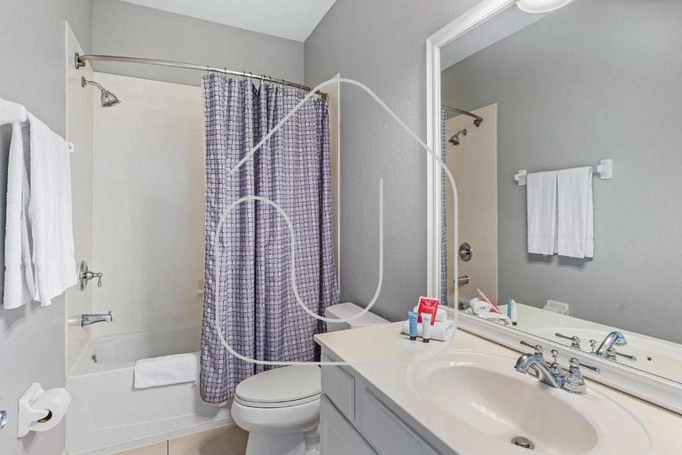 Modern 3BR Vista Cay Townhome