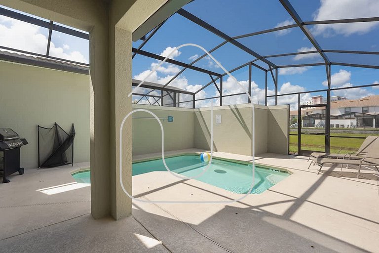 Disney 4BR Townhome w/ Pool Storey Lake