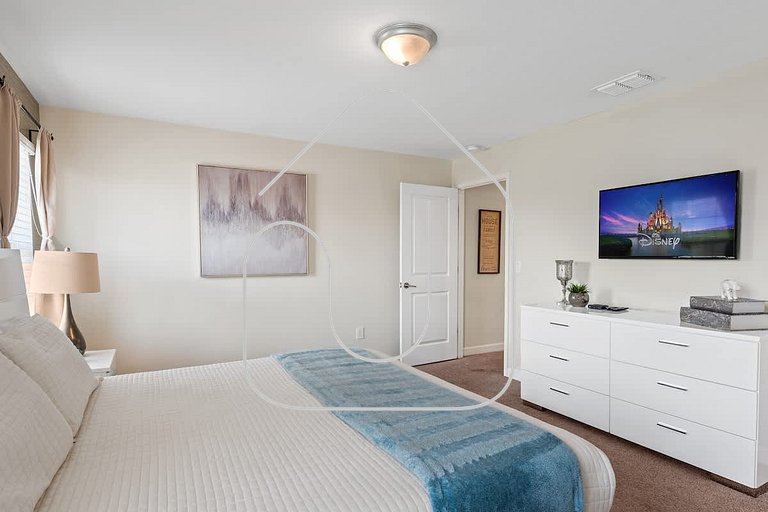 Disney 4BR Townhome w/ Pool Storey Lake