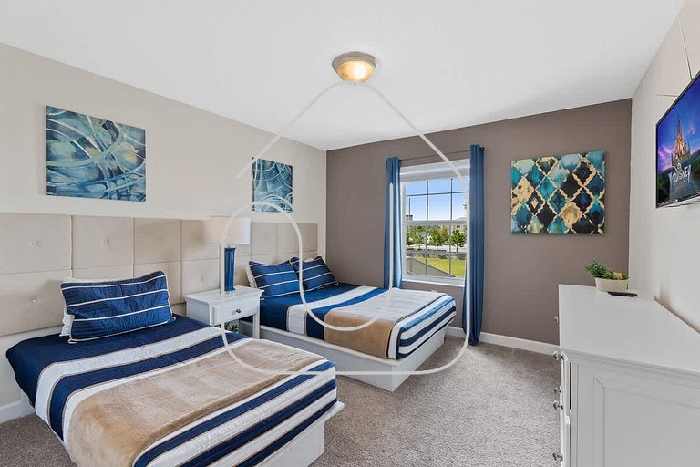 Disney 4BR Townhome w/ Pool Storey Lake