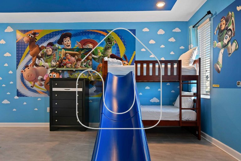 Casa 9Q em Resort c/ Piscina – 11km da Disney