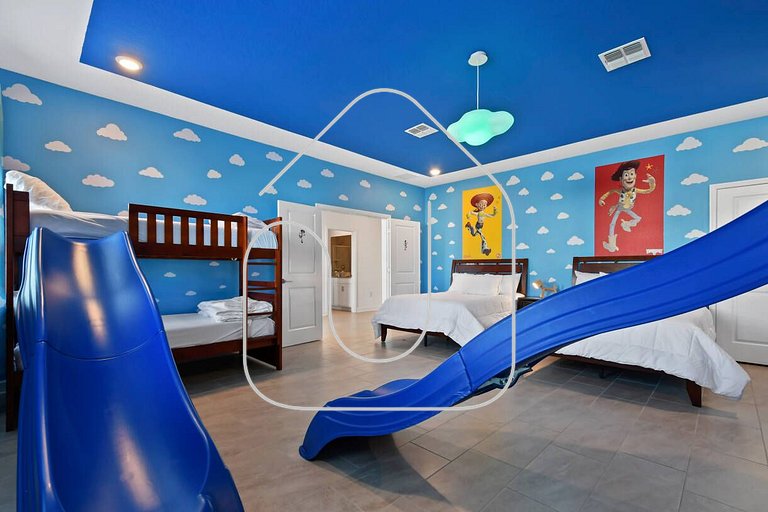 Casa 9Q em Resort c/ Piscina – 11km da Disney