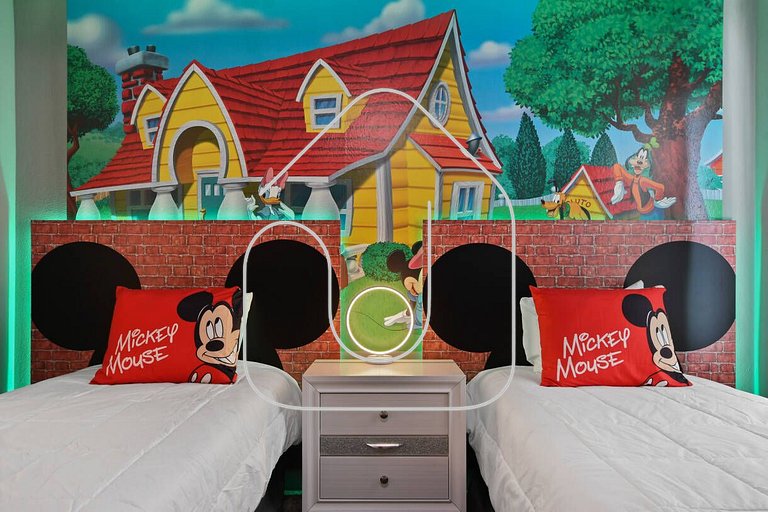 Casa 9Q em Resort c/ Piscina – 11km da Disney