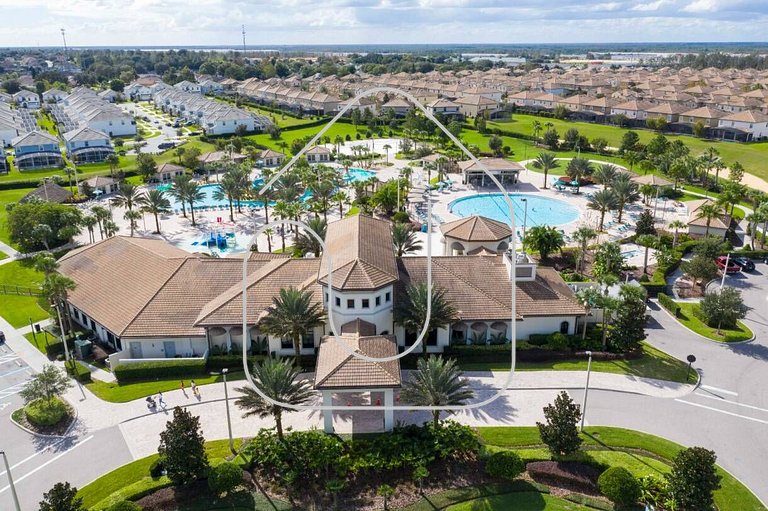 6BR Villa w/ Pool, Spa & Resort — Close to Disney