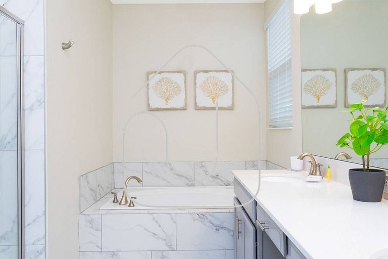 6BR Villa w/ Pool, Spa & Resort — Close to Disney