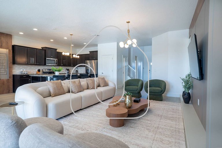 8BR Windsor Westside Home w/ Private Pool