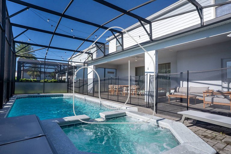 8BR Windsor Westside Home w/ Private Pool