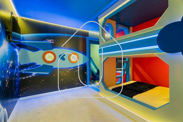 8BR Windsor Westside Home w/ Private Pool