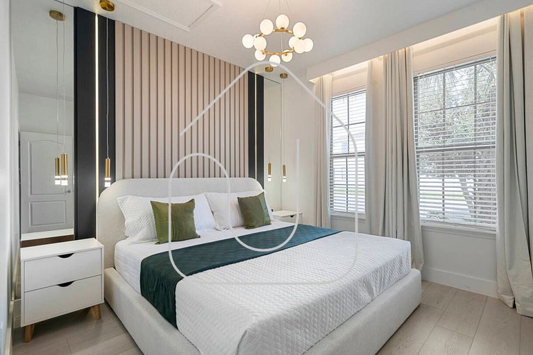 8BR Windsor Westside Home w/ Private Pool