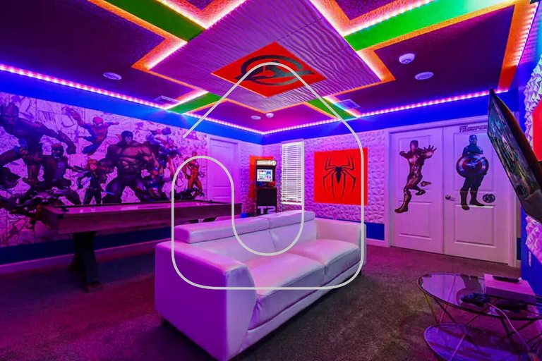 Casa 9Q no Storey Lake c/ Piscina Cinema e Games