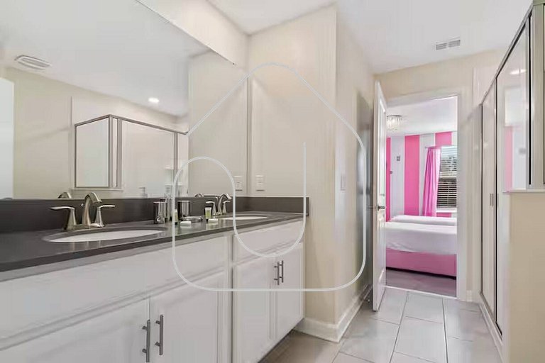 9BR Storey Lake Home w/ Pool, Theater & Game Room