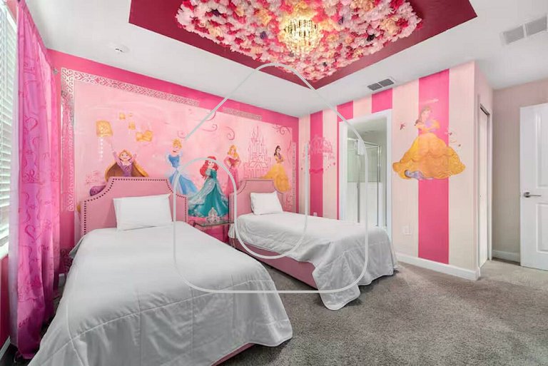 9BR Storey Lake Home w/ Pool, Theater & Game Room